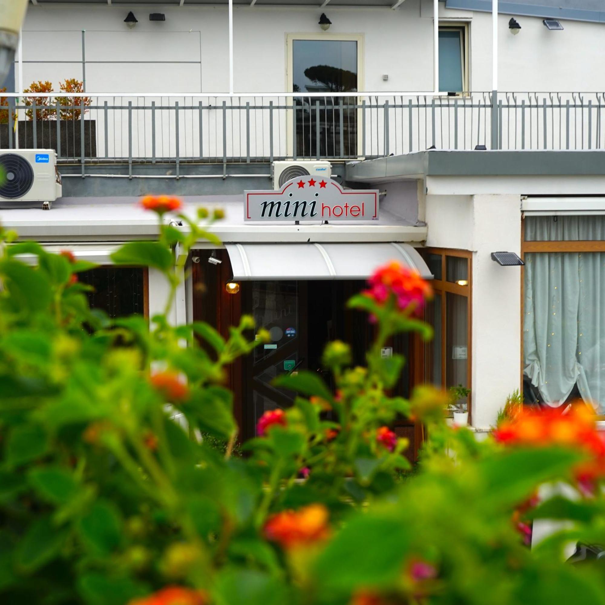 Mini Hotel - Angolo Di Paradiso - Pozzuoli Exterior photo